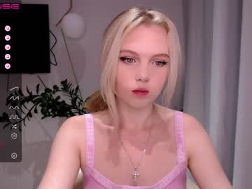 free nude cam girl small_blondee image #2459910