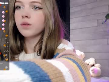 free nude cam girl small_blondee image #2882574