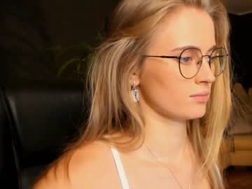 free nude cam girl linellali image #2911551