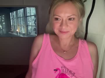free nude cam girl kiradivine image #2539884