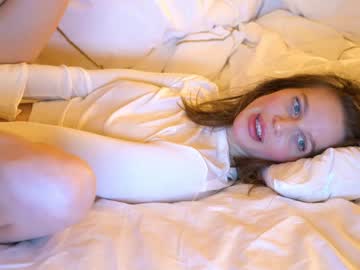 free nude cam girl ellaa91 image #778171