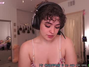 free nude cam girl evelynpiers image #4216863