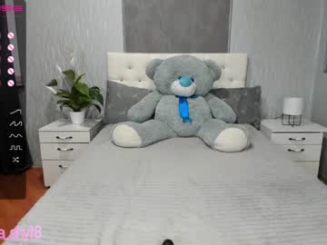 free nude cam girl emmika_ image #928465