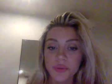 rileybabyboobs cosplay cam