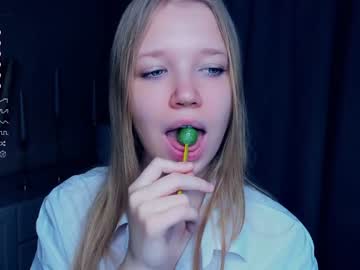 free nude cam girl hug_honestly image #5781832