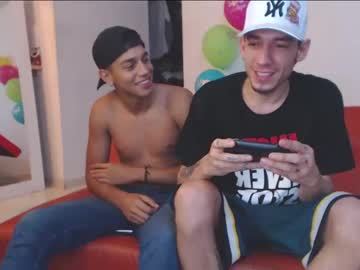 free nude cam man fratguysonline image #2893022