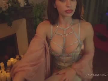 free nude cam girl lucieoude_ image #3180808