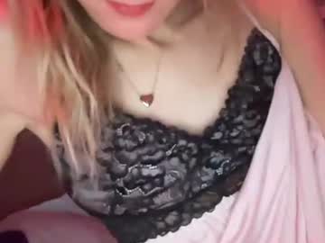free nude cam girl lovey_xoxoxox image #7028400