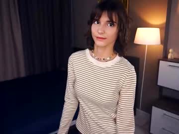 free nude cam girl odettehatt image #7000341