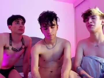 free nude cam man 2gays_1straight image #4840071