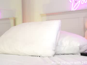 free nude cam girl dovia image #4635176