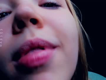free nude cam girl hug_honestly image #5796242