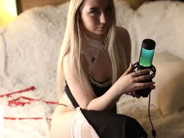 free nude cam girl owlluree image #6353018