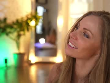free nude cam girl eva_fashionista image #6528402