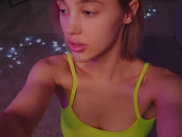 free nude cam girl angella_kleee image #3023386