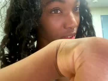 free nude cam girl petitqueen image #5007904