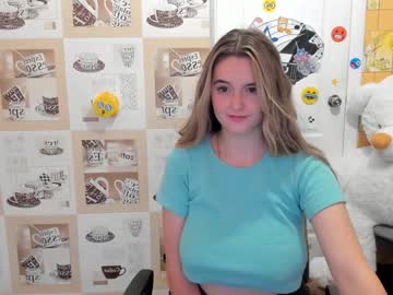 free nude cam girl emmika_ image #2315504