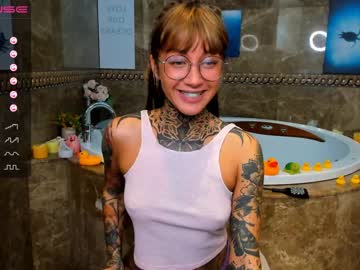 free nude cam girl nickyneck image #288138