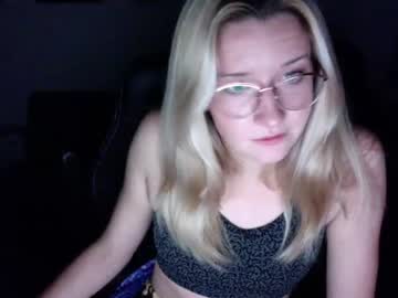 free nude cam girl elizabeverly image #595474