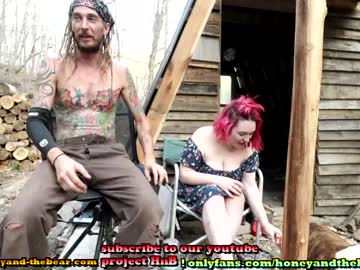 free nude cam couple honeyand_thebear image #1614718