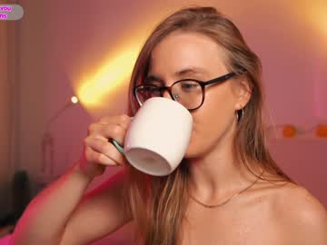 free nude cam girl alexispeach image #2627546