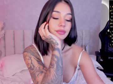 free nude cam girl candyred88 image #6175535