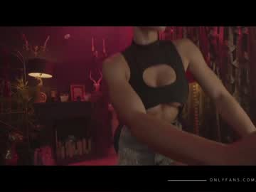 free nude cam girl lucieoude_ image #2670098