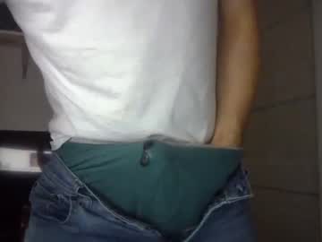 free nude cam man tommyboi_18 image #2918030
