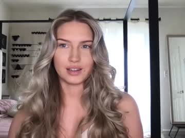 free nude cam girl thezabrina image #1297841