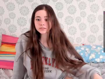 free nude cam girl ainaschavell image #2040662