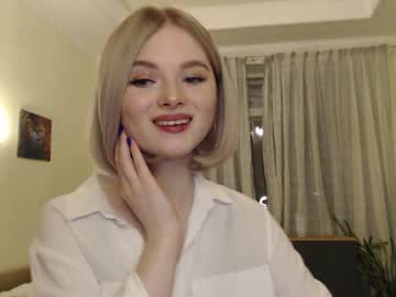 free nude cam girl yvaine777 image #823341
