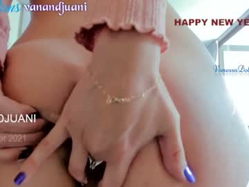 free nude cam girl vanandjuani image #801537