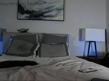 free nude cam couple ari_lovexo image #3217090