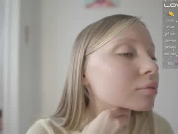 free nude cam girl pureangeldolores image #5947462