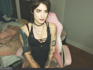 free nude cam girl aynmarie image #4581973