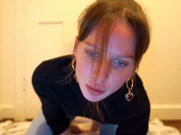 free nude cam girl ellaa91 image #551338