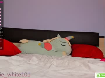 free nude cam girl foxhilary image #1910892