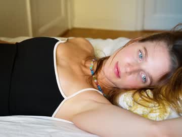 free nude cam girl ellaa91 image #2351882
