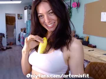 free nude cam girl artemisfit image #1456351