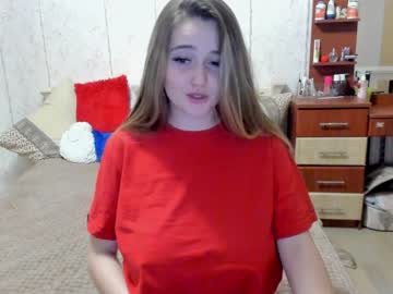 free nude cam girl emmika_ image #3119418
