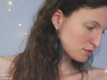 free nude cam girl yulladao image #872065