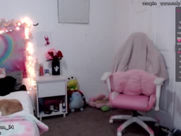 free nude cam girl lilpocketcleo image #3283230