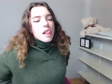 free nude cam girl milenk_a image #3191391