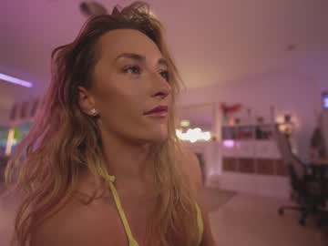 free nude cam girl hannahjames710 image #4740810