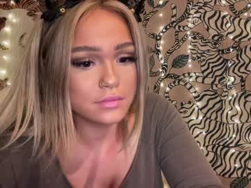 free nude cam girl ari_02 image #5248548