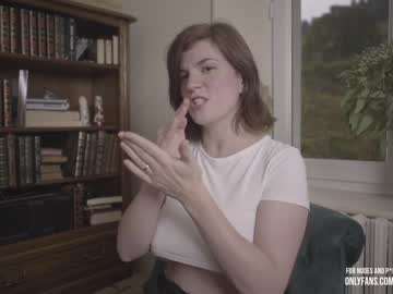 free nude cam girl claire_moulin image #160245