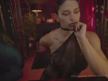 free nude cam girl lucieoude_ image #2642467