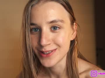 free nude cam girl alexispeach image #580916