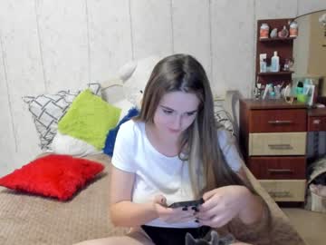 free nude cam girl emmika_ image #2641296