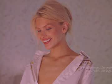 free nude cam girl _2strangers image #2363668